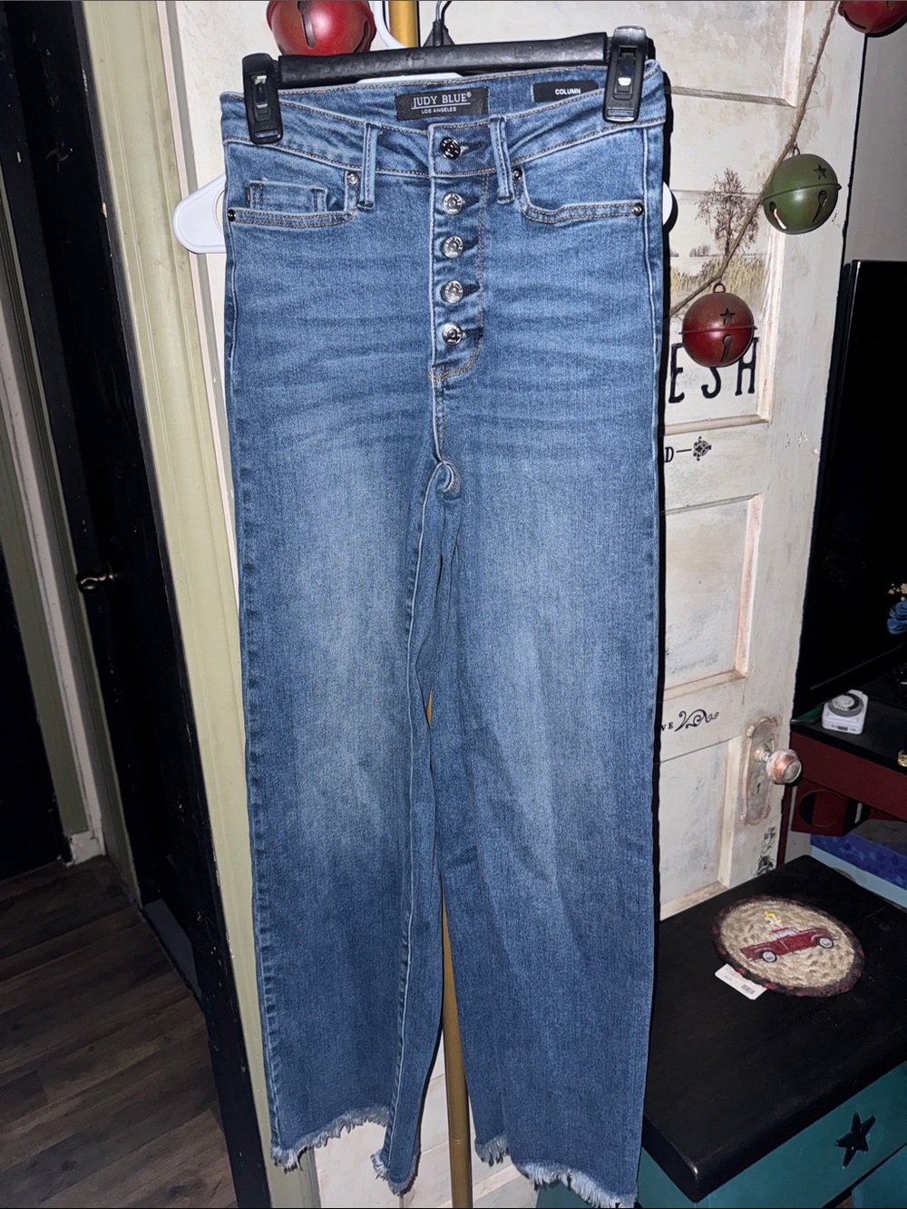 Judy Blue Medium Blue High-Rise Button-Fly Straight Jeans